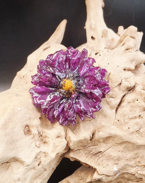 Geogine broche