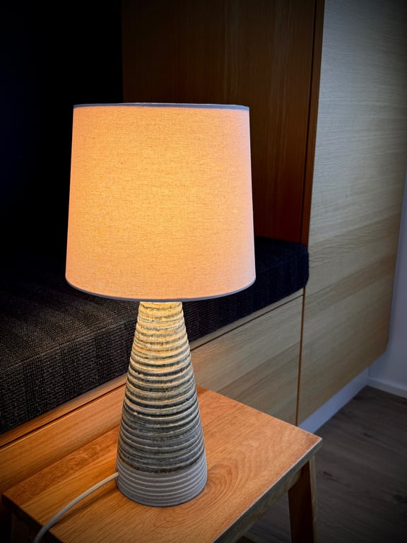 Upcycled vintage bordlampe - Riisa Keramik billede 3