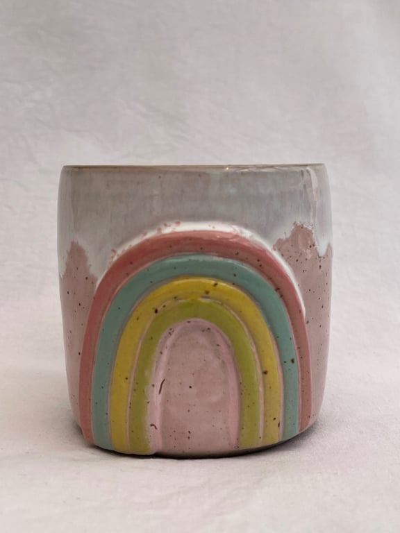 Regnbue kop. 330 ml. H: 8 cm