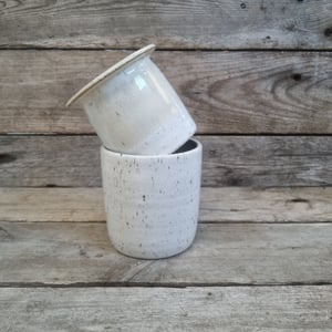 Smørklokke hvid beige – produktbillede