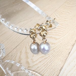 Pearl øreringe  – produktbillede