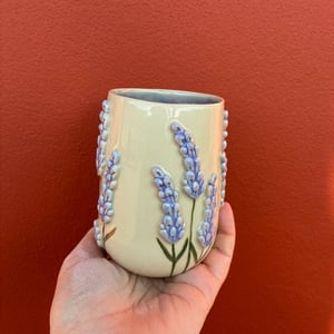 Vase med lavendler – produktbillede