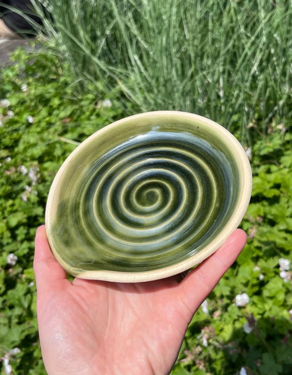 Spoon rest, grøn spiral (dh)