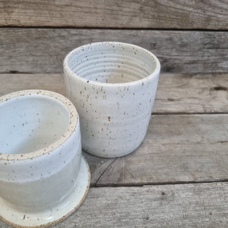 Smørklokke hvid beige billede 4