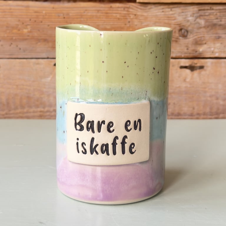 Bare en iskaffe med striber