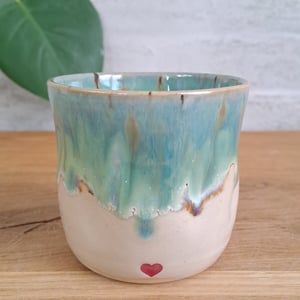 One heart bumle koppen kan indeholde 325 ml. – produktbillede