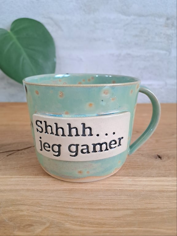 Gamer koppen kan indeholde 350 ml.