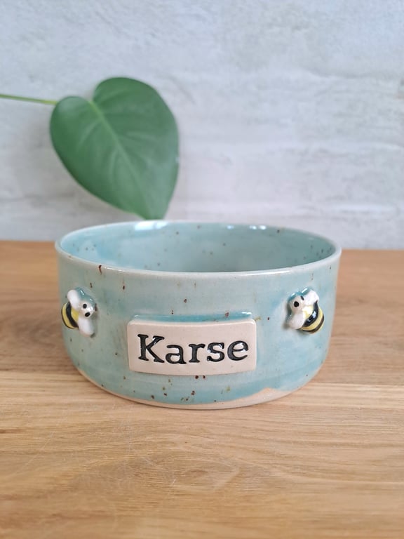 Karse skålen er 12,5 cm i diameter og 5 cm høj