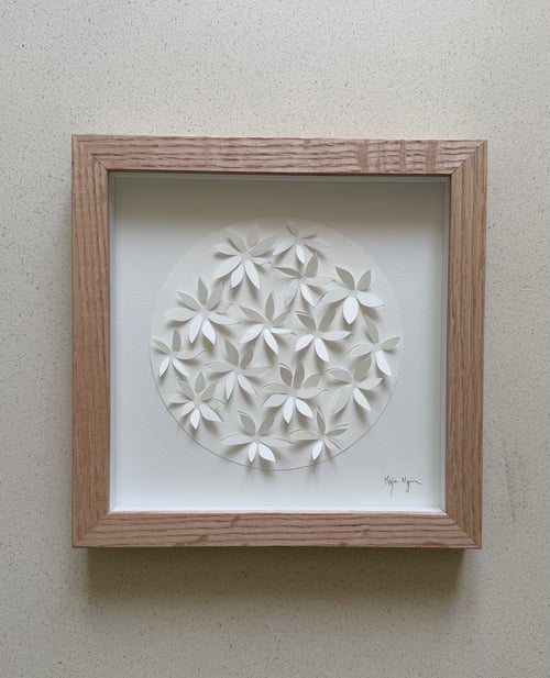 20x20cm, 3D papercut, indrammet 
