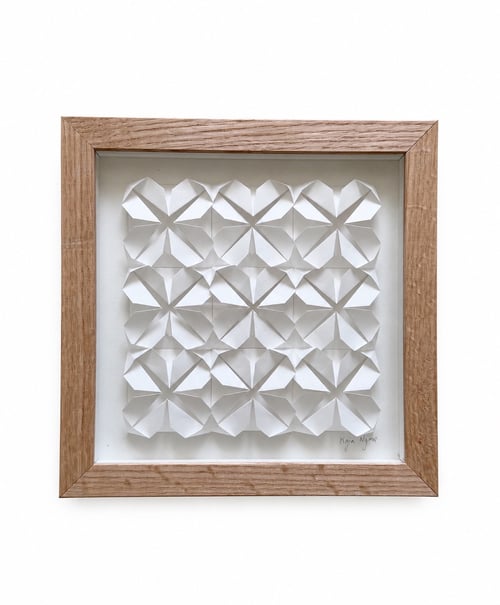 20x20cm, foldet værk, indrammet 