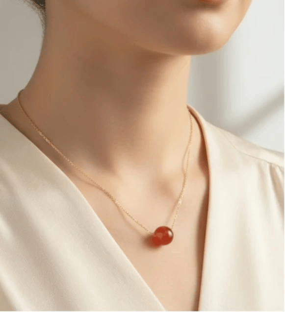 Necklace with carnelian stone