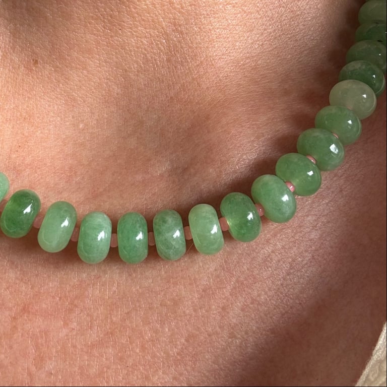 HALSKÆDE LYSEGRØN JADE billede 6
