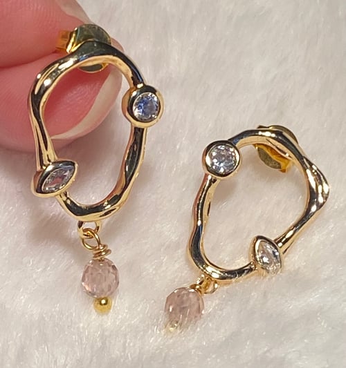 Earrings with organic look and zirconia  (1)