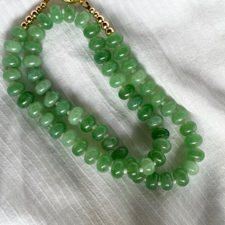 HALSKÆDE LYSEGRØN JADE billede 5