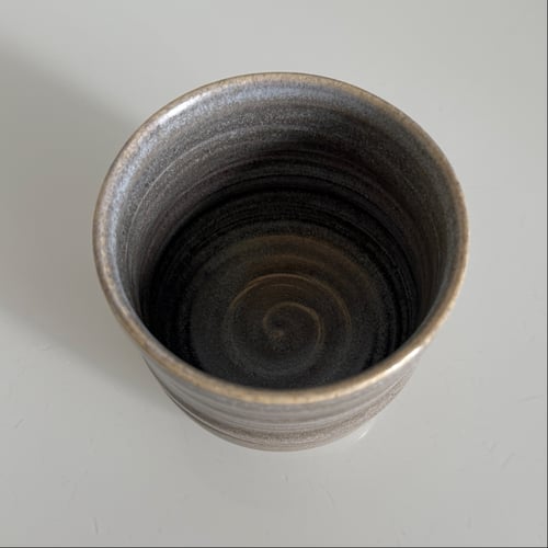 Krus (L) i gråblå til te eller kaffe (2)