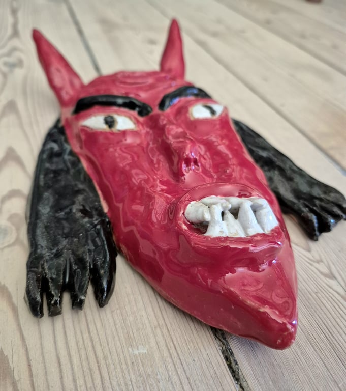 Made of evil billede 2