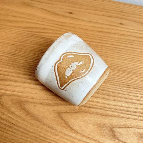 Brune og hvide kopper (6)