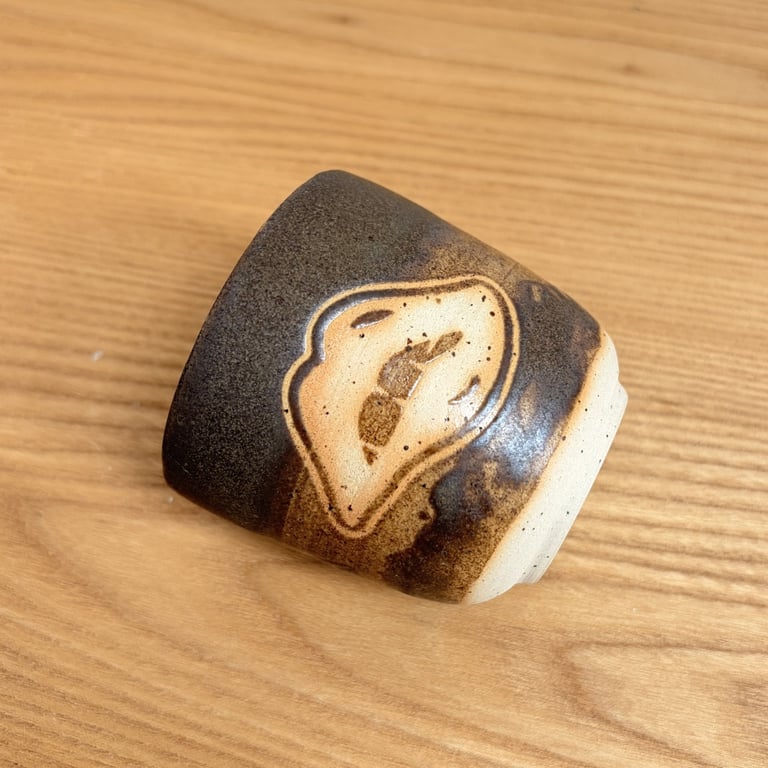 Brune og hvide kopper billede 5