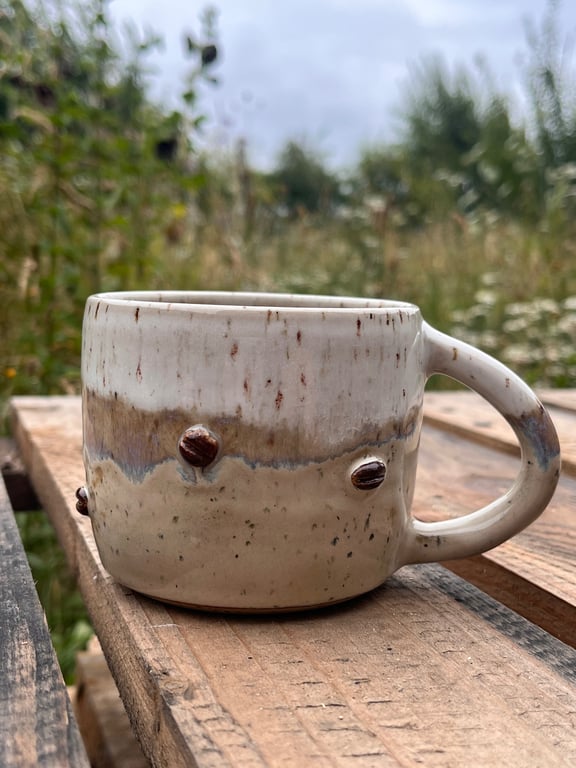 Kaffebønne kop. 350 ml. H: 7,5 cm