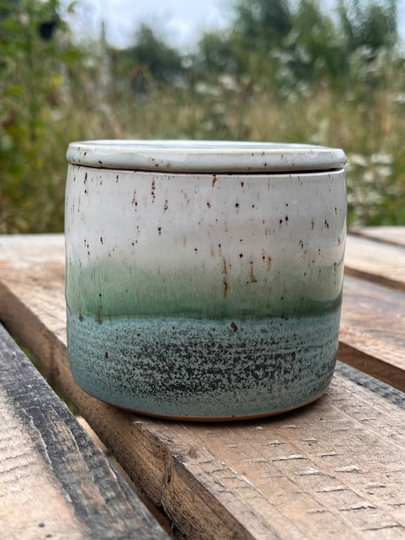 Smørklokke. D: 9,5. H: 8,5 cm billede 2