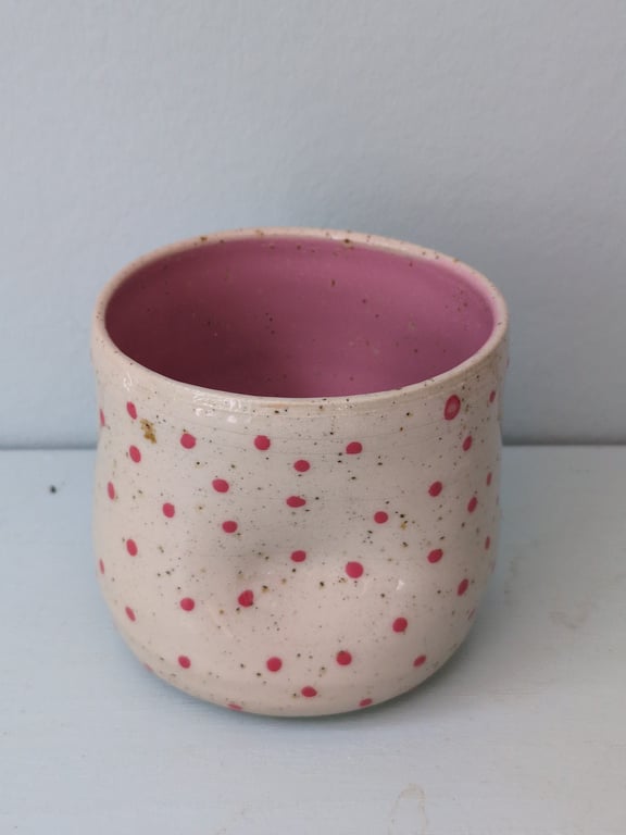 Dimplecup pink med røde prikker