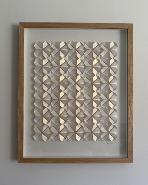 40x50cm, foldet værk, hvid, indrammet  (6)