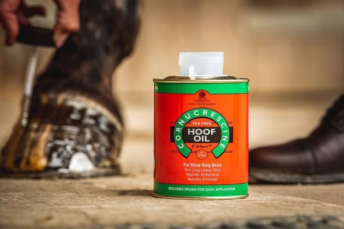 CDM/ Tea Tree Hoof Oil  (2)