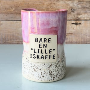 FORUDBESTILLING: Bare en lille iskaffe – produktbillede