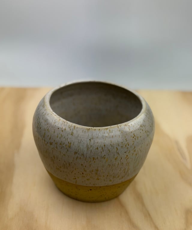 Vase i naturlige nuancer - Højde 11 cm billede 3