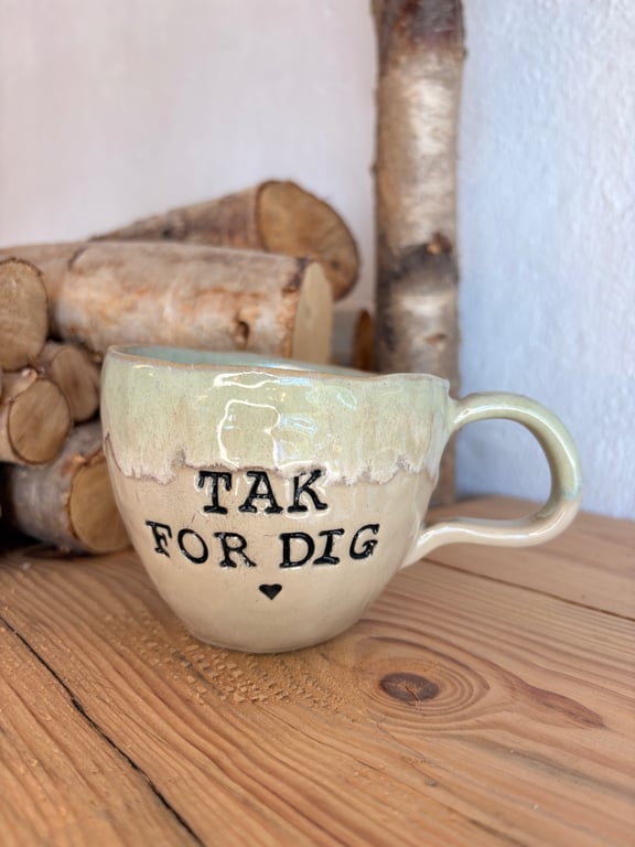 “Tak for dig” håndformet krus.