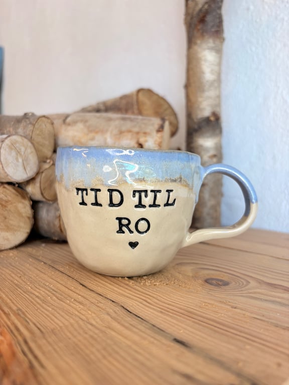 “Tid til ro” håndformet krus.
