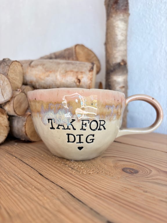 “Tak for dig” håndformet krus.