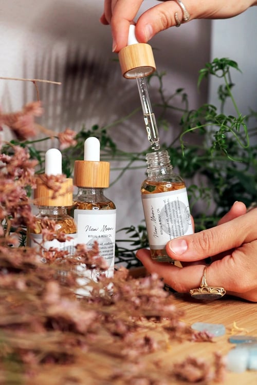 New Moon Oil | nye begyndelser og indre klarhed (4)