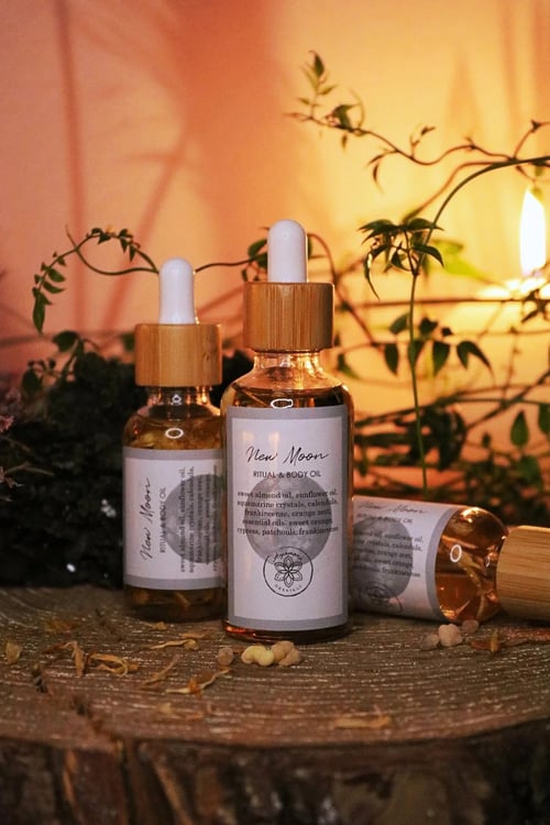 New Moon Oil | nye begyndelser og indre klarhed (2)