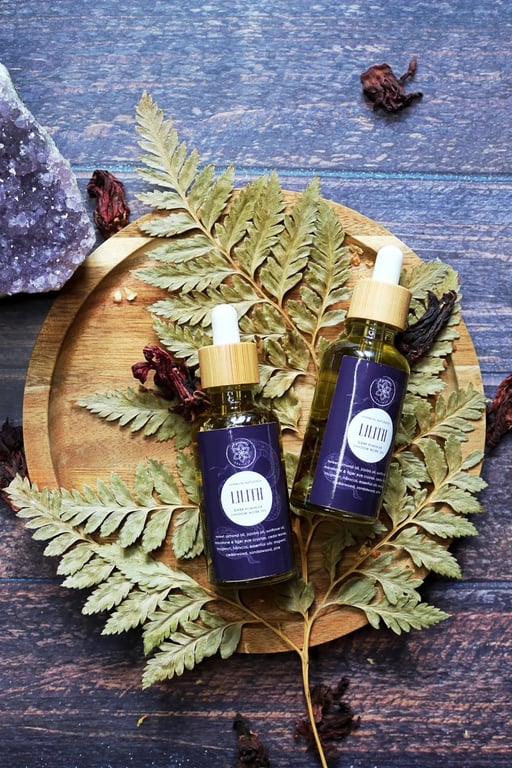 Lilith Oil | uafhængighed, intuition og utæmmet feminin kraft