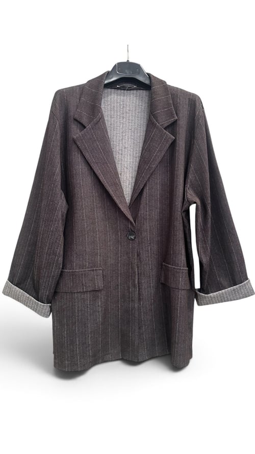 Elisabeth klassisk blazer, Hot Chokolate w nålestrib. Onesize str. 38-48. (2)