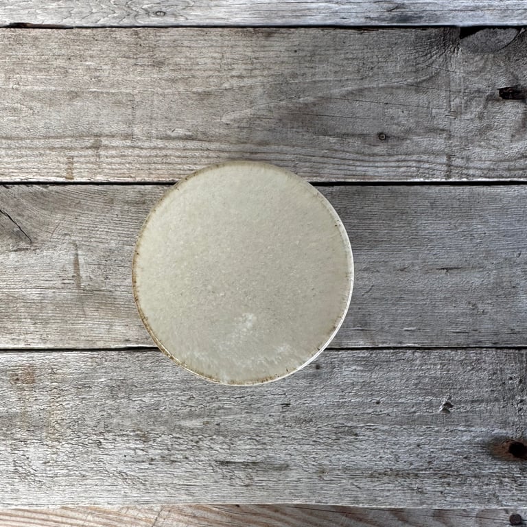 Smørklokke hvid beige billede 4