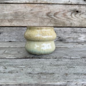 Bølge kop beige brun – produktbillede