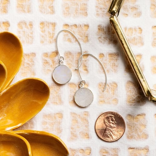 Hvid månesten dråbeøreringe sølv - Nyhed / Udsolgt skriv dig op (3)