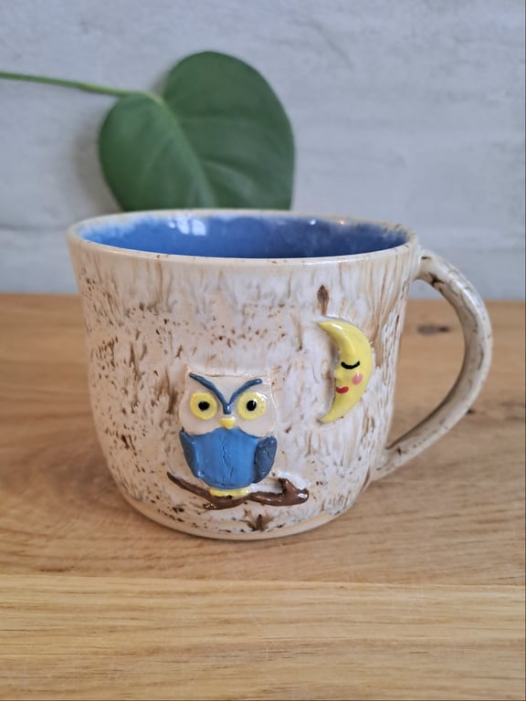 Uglekoppen kan indeholde 350 ml.