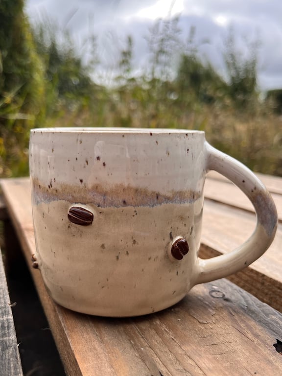 Kaffebønne kop. 350 ml. H: 8,5 cm