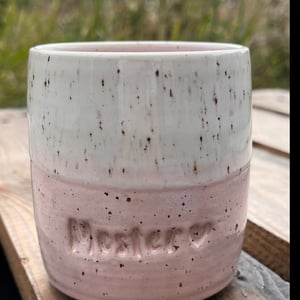 Lyserød moster kop. 400 ml. H: 9,5 cm – produktbillede