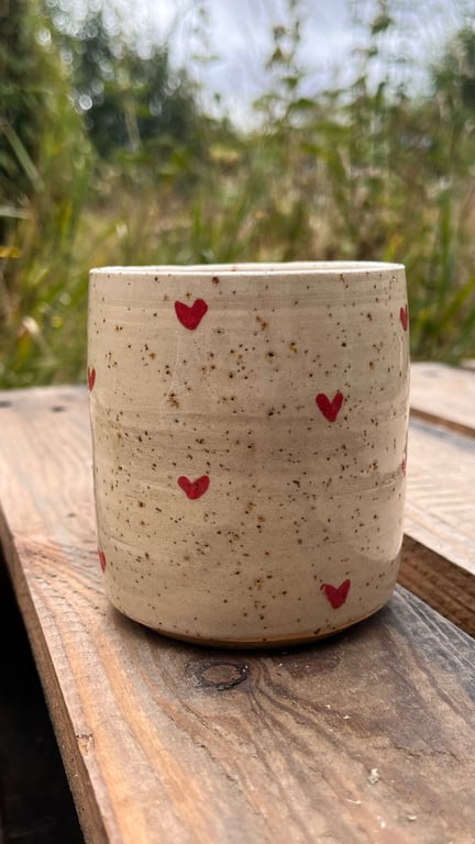 Hjerte kop. 340 ml. H: 9 cm