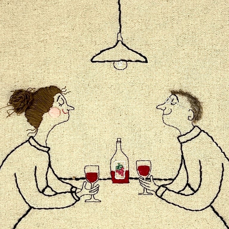 Rødvinshyggeligt – filthår – broderi 21 x 30 cm  billede 2