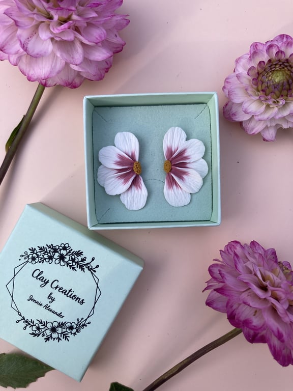 Hvid og rosa halv blomster