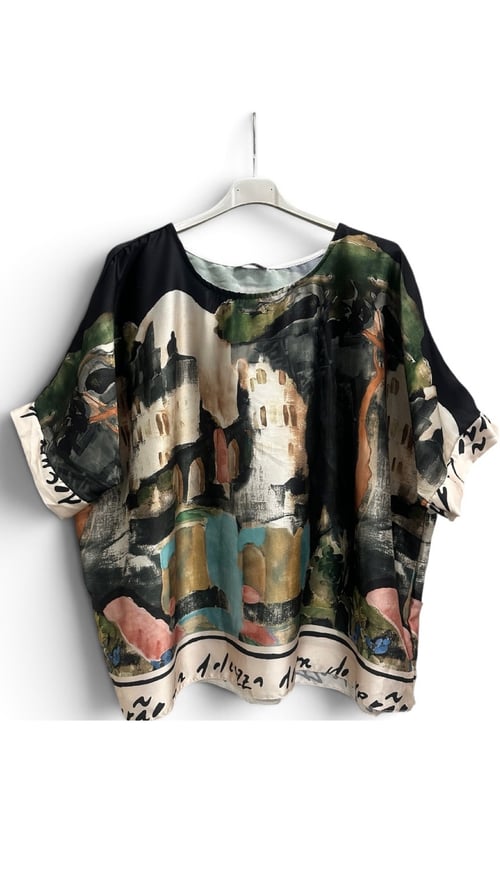 Nicole viscose blouse. Black/green grafic. Onesize 38-48. (3)