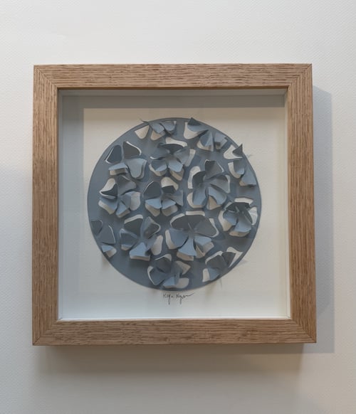 20x20cm, 3D papercut, dueblå, indrammet  (3)