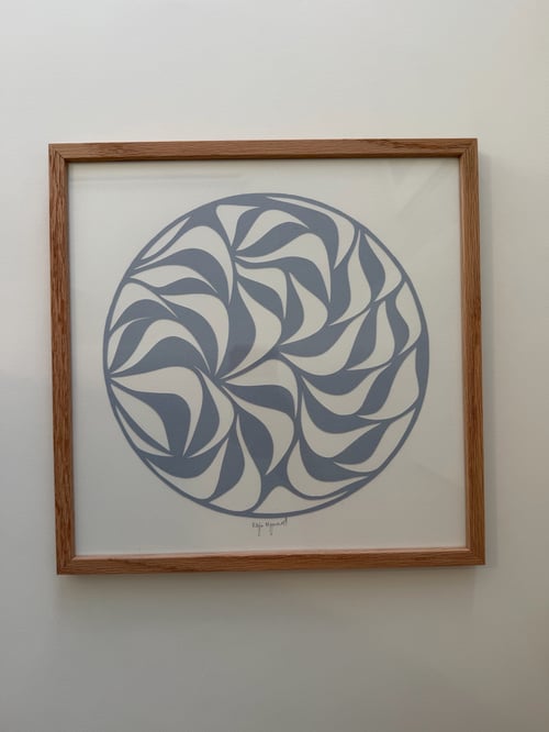 30x30cm, papercut, stålblå, indrammet 