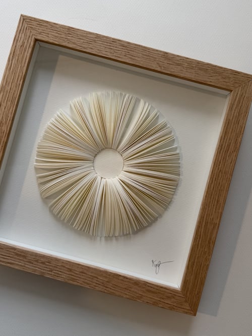 20x20cm, relief, indrammet 
