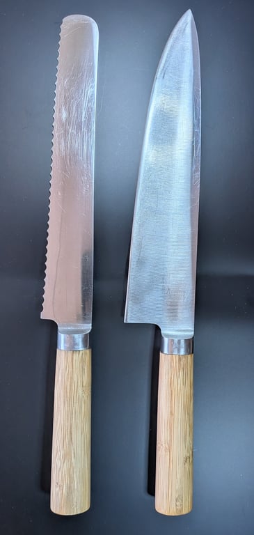 Restaureret knivsæt – brødkniv og kokkekniv